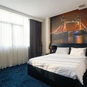 Hotel Daisy